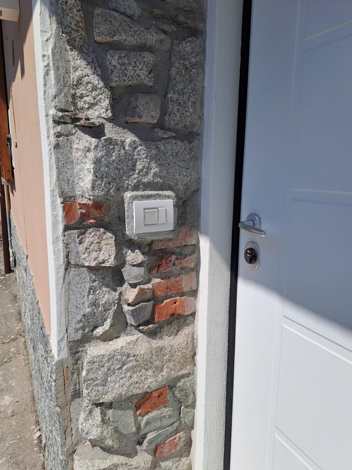 Stone House Vila San Maurizio D'opaglio Exterior foto